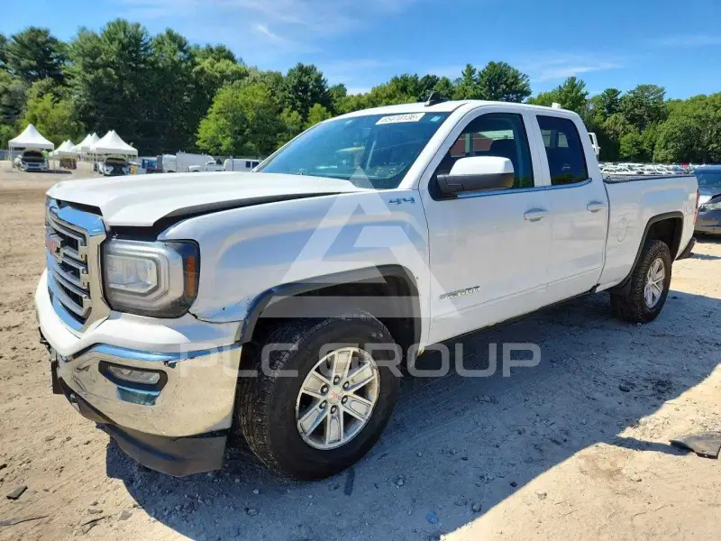 2016 GMC Sierra photo