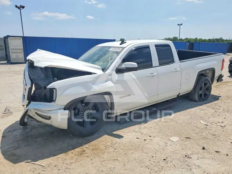 2016 GMC Sierra photo