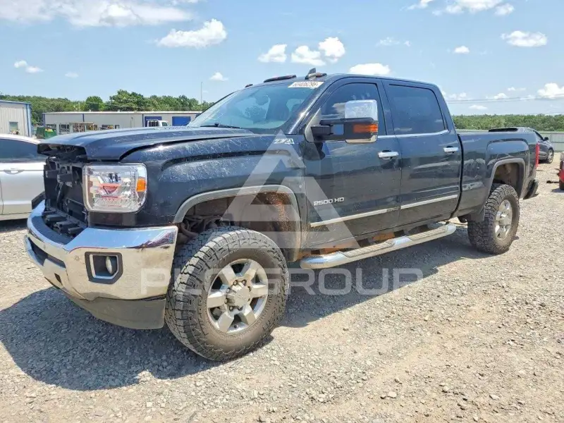 2016 GMC Sierra photo