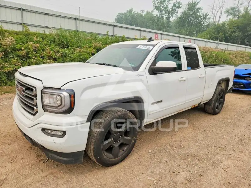 2016 GMC Sierra photo