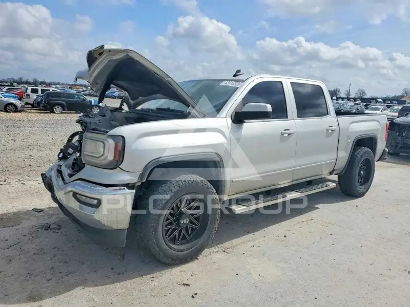 2016 GMC Sierra photo