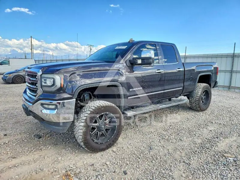 2016 GMC Sierra photo