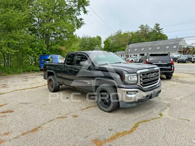 2016 GMC Sierra photo