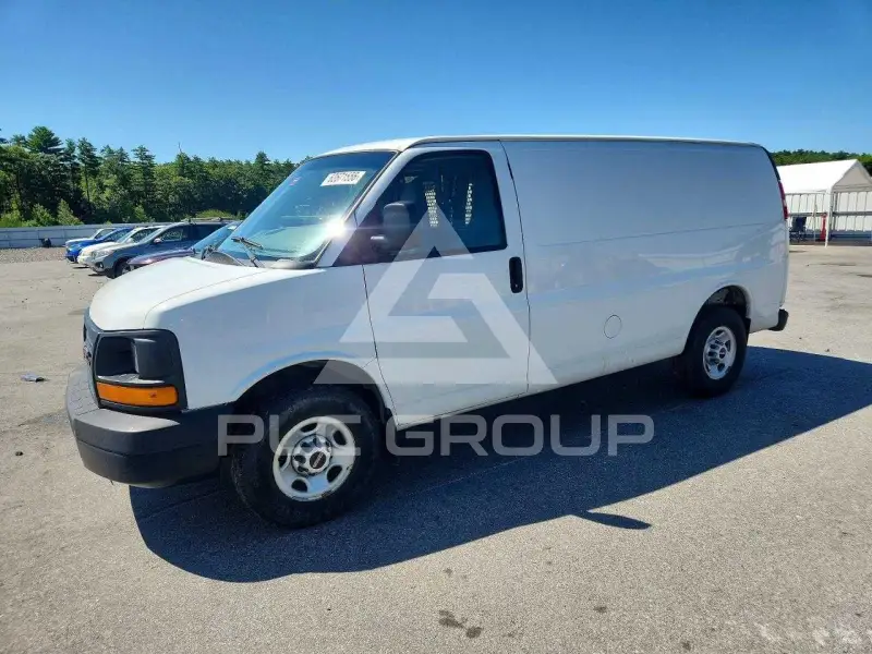 2016 GMC Savana photo