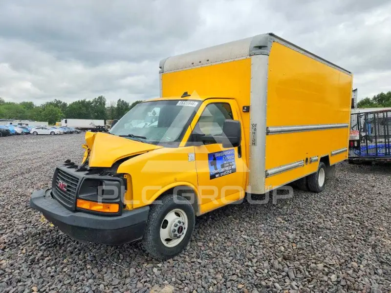 2016 GMC Savana фото