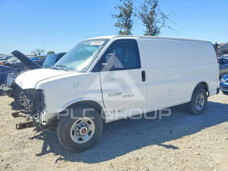 2016 GMC Savana фото