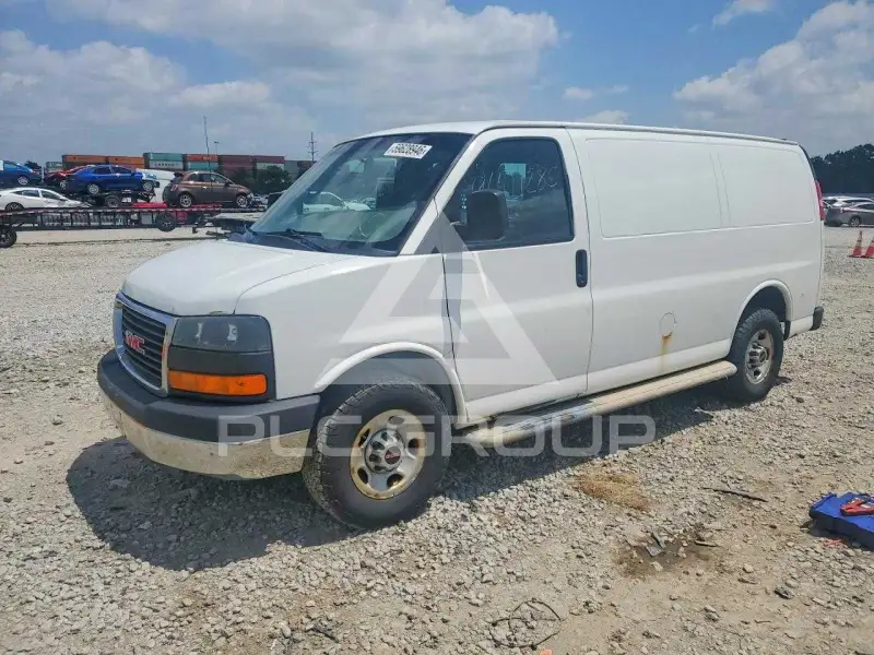 2016 GMC Savana фото