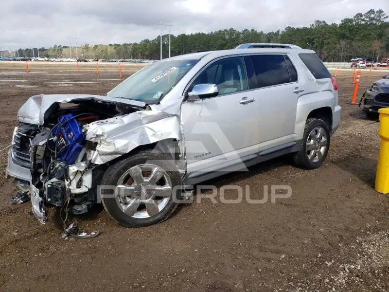 2016 GMC TERRAIN photo