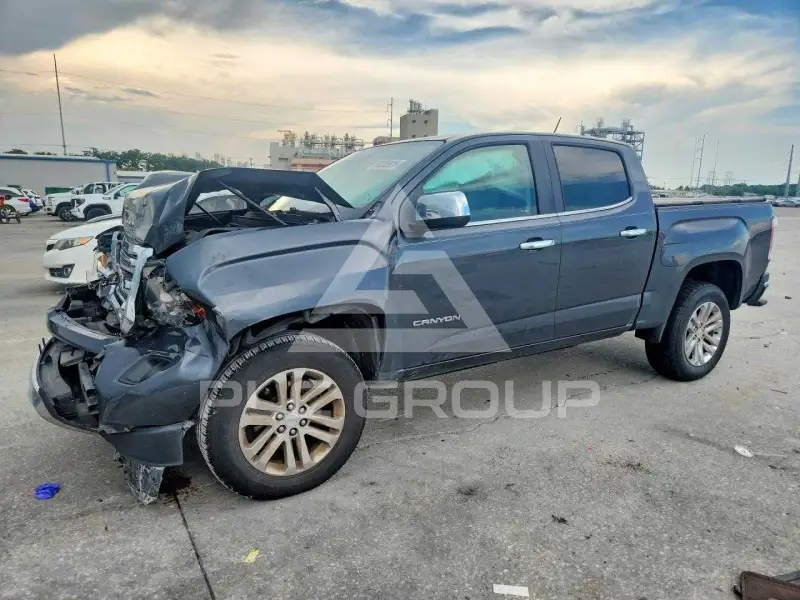 2016 GMC CANYON photo