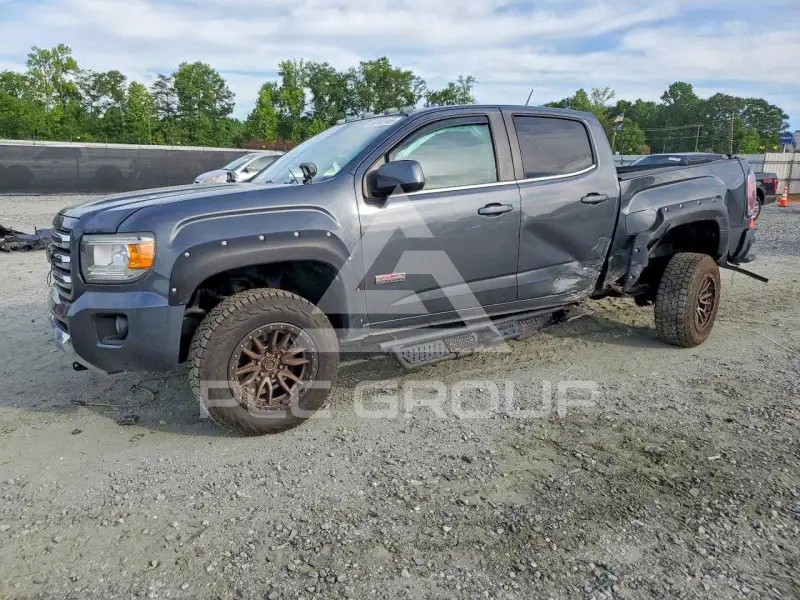 2016 GMC CANYON photo