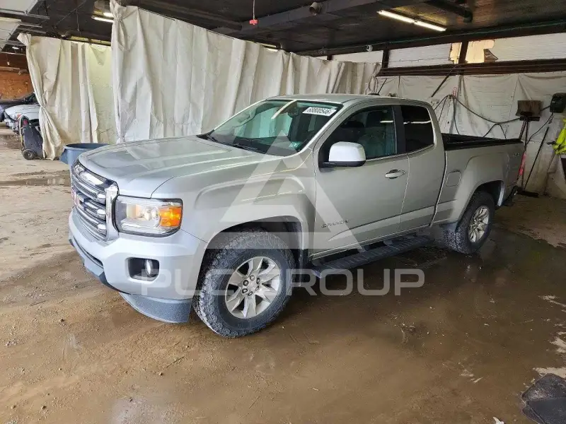 2016 GMC CANYON photo