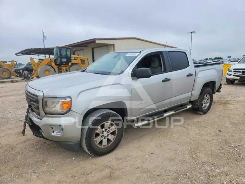 2016 GMC CANYON photo