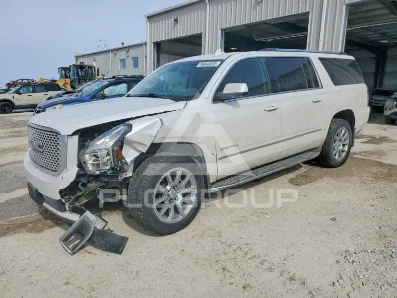 2016 GMC YUKON photo