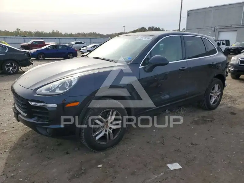 2016 Porsche Cayenne photo