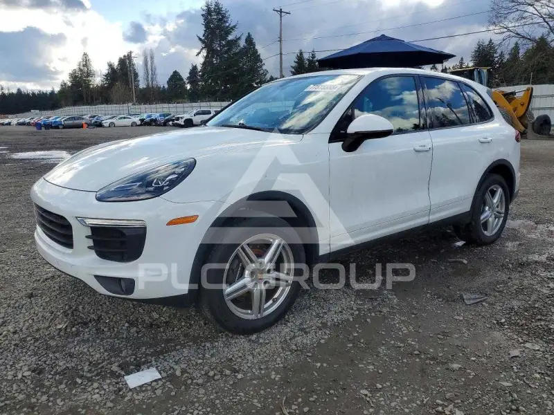 2016 Porsche Cayenne photo