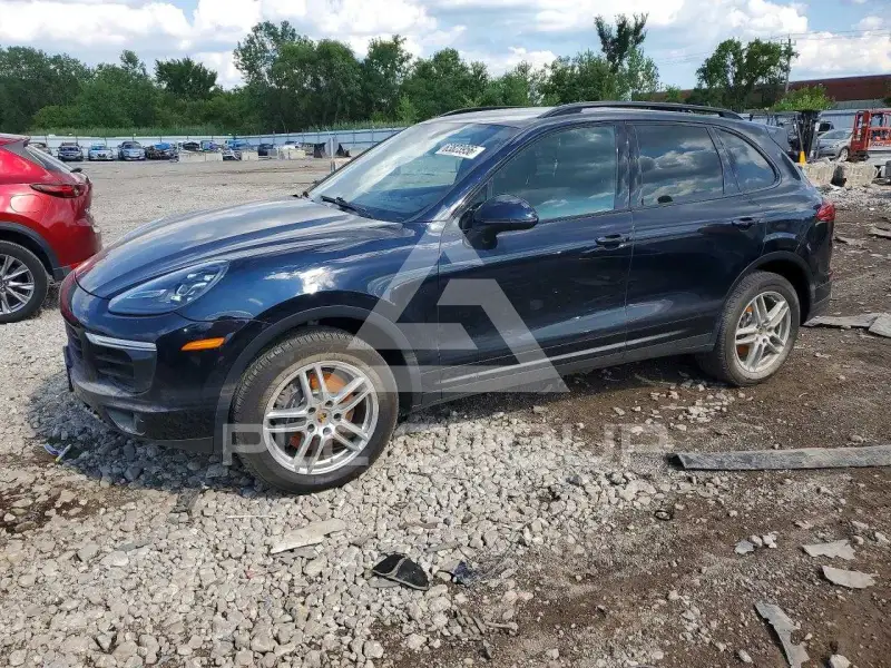 2016 Porsche Cayenne photo