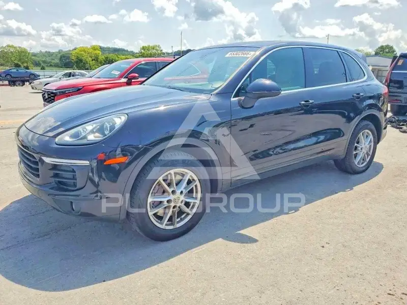 2016 Porsche Cayenne photo