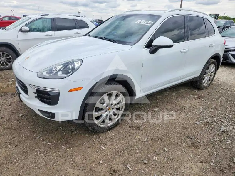 2016 Porsche Cayenne photo