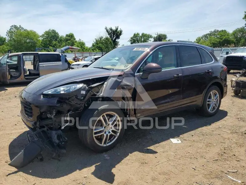 2016 Porsche Cayenne photo