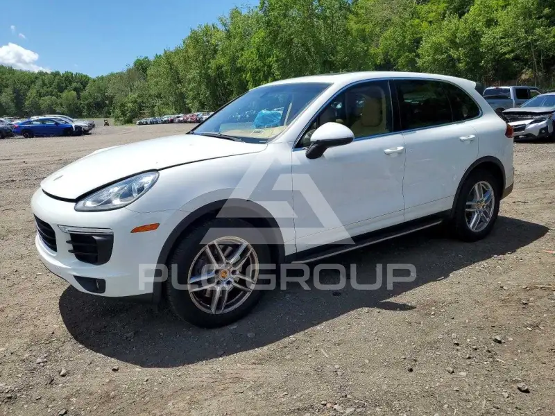 2016 Porsche Cayenne photo