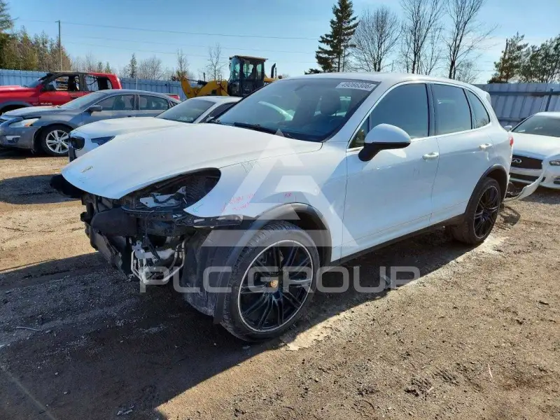 2016 Porsche Cayenne photo