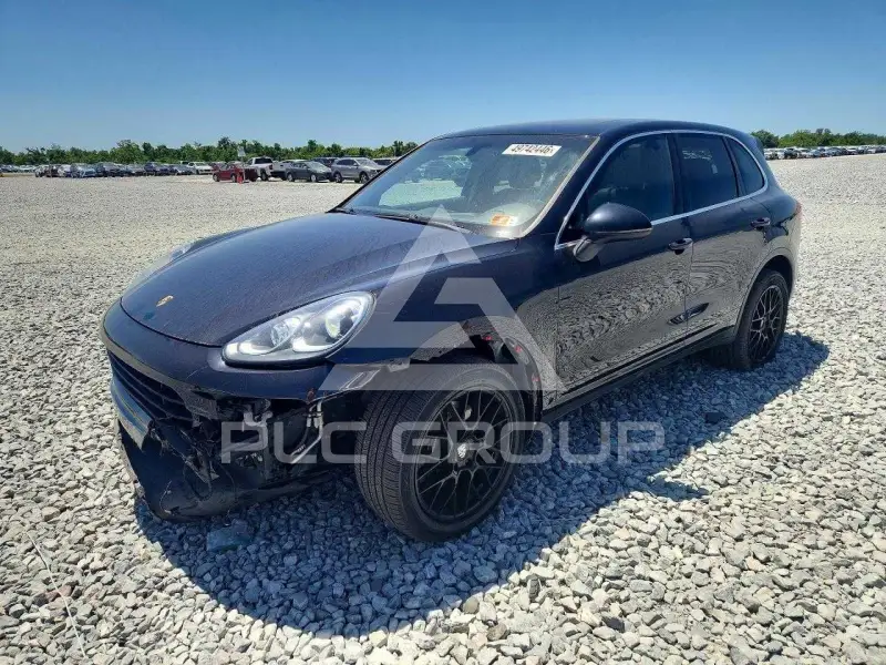 2016 Porsche Cayenne photo