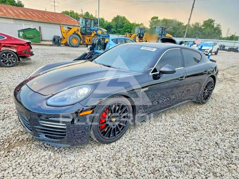 2016 Porsche Panamera photo