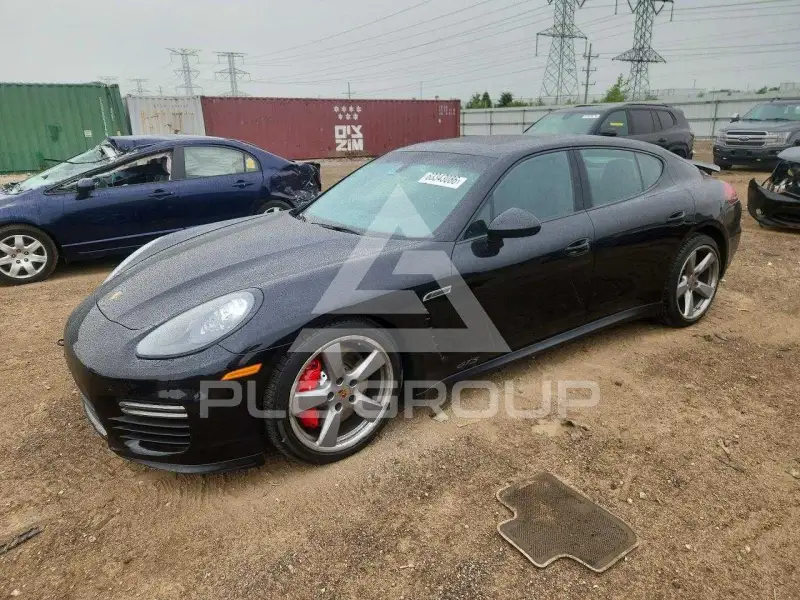 2016 Porsche Panamera photo