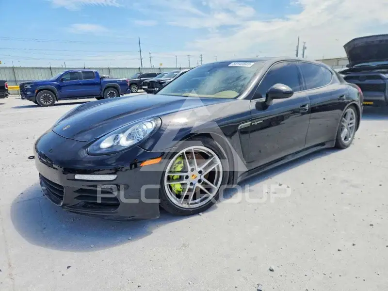 2016 Porsche Panamera фото