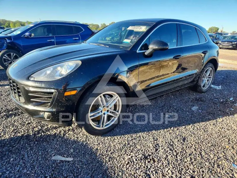 2016 Porsche MACAN photo
