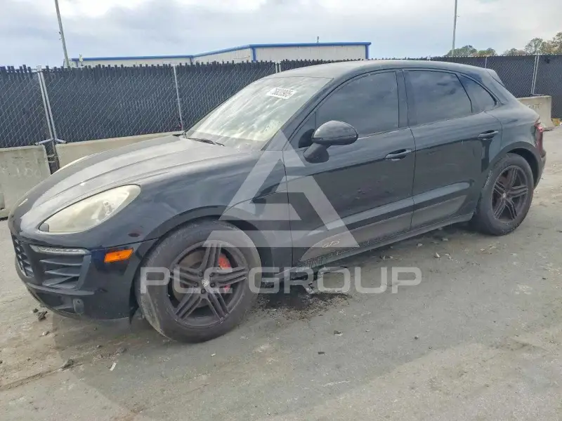 2016 Porsche MACAN photo