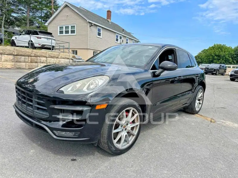 2016 Porsche MACAN photo
