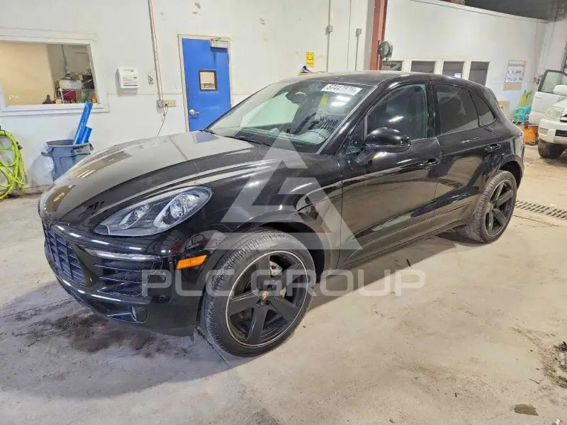 2016 Porsche MACAN photo
