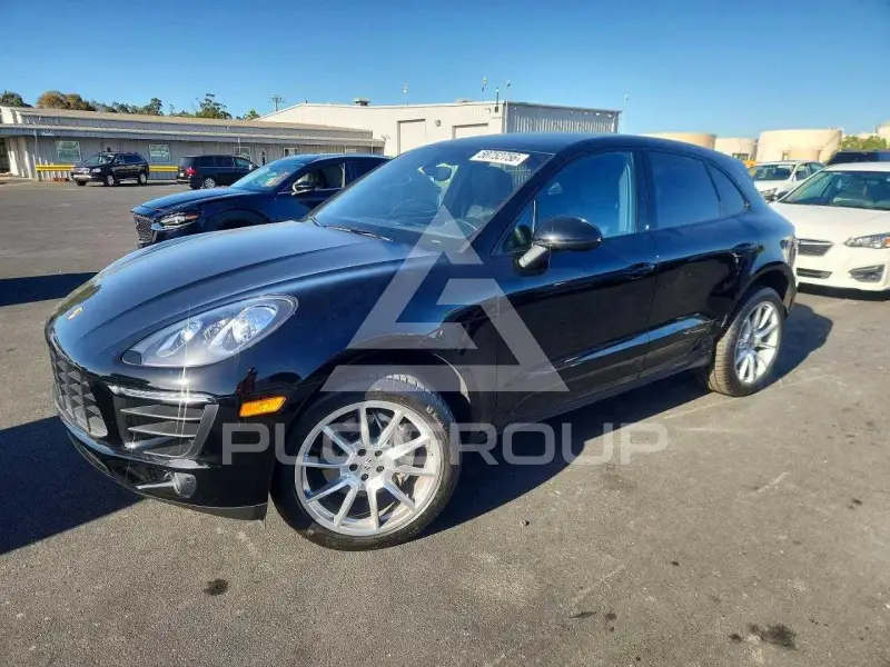 2016 Porsche MACAN photo