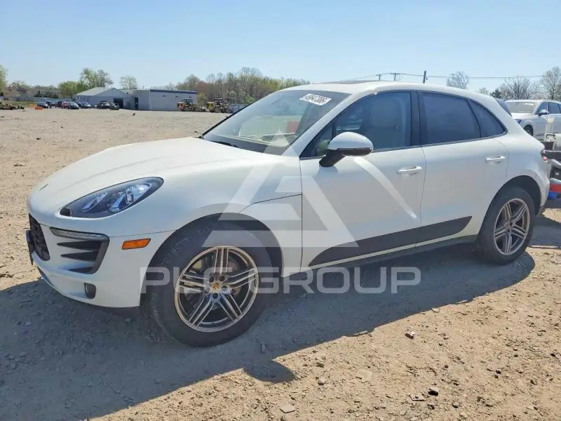 2016 Porsche MACAN photo