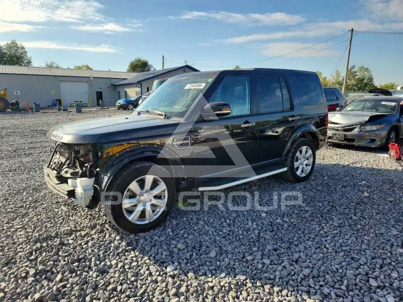 2016 Land Rover LR4 photo