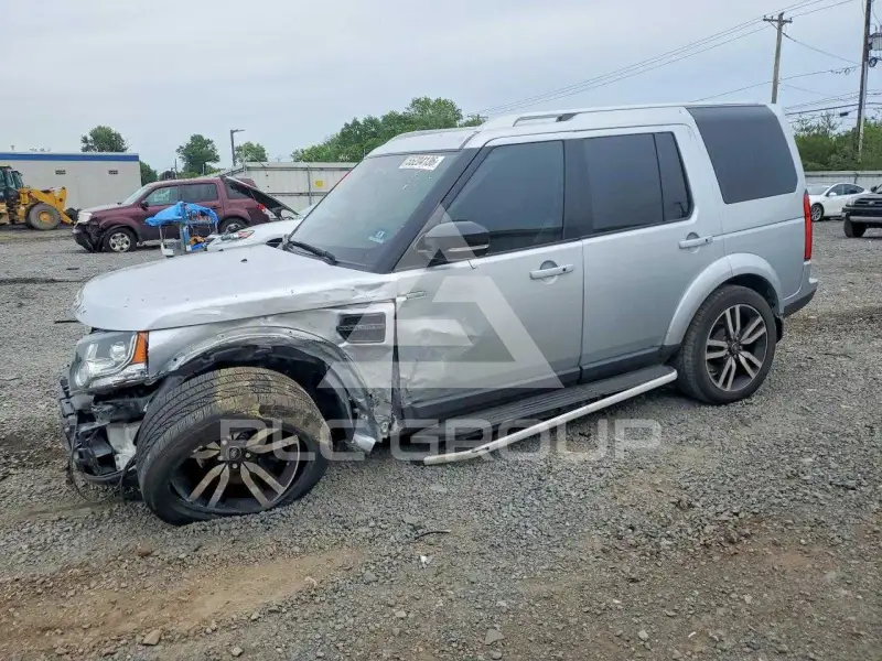 2016 Land Rover LR4 photo