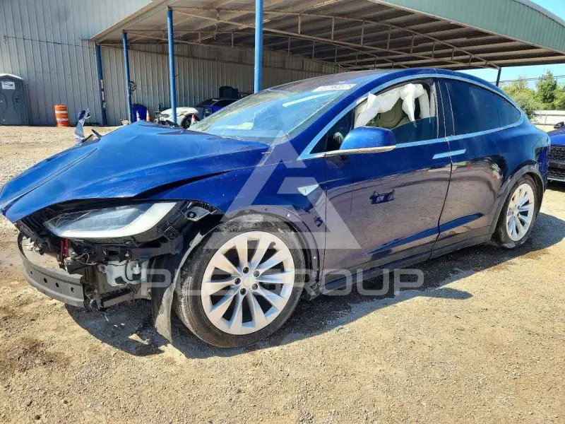2016 Tesla Model X фото