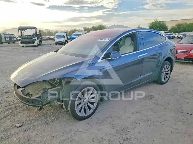 2016 Tesla Model X photo