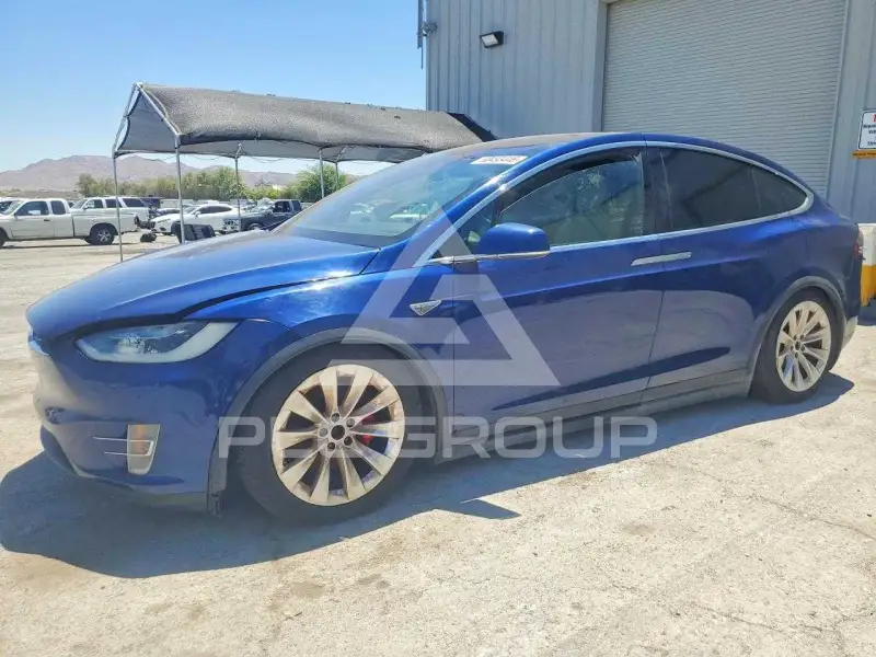 2016 Tesla Model X photo