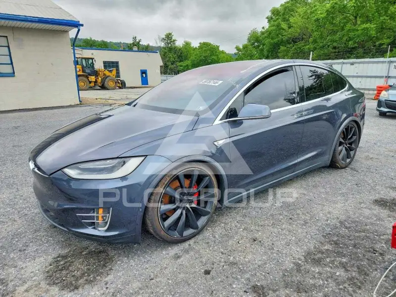 2016 Tesla Model X photo