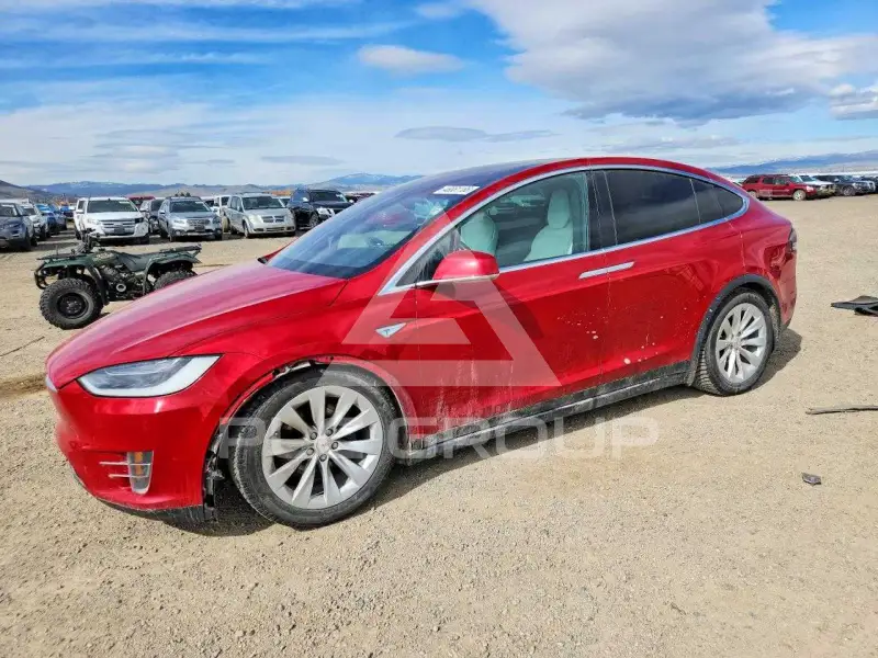 2016 Tesla Model X фото