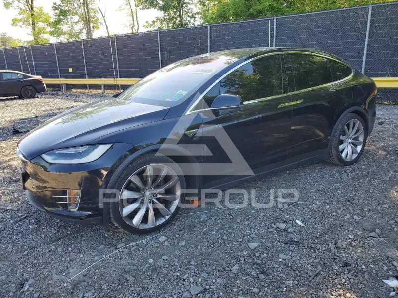2016 Tesla Model X фото