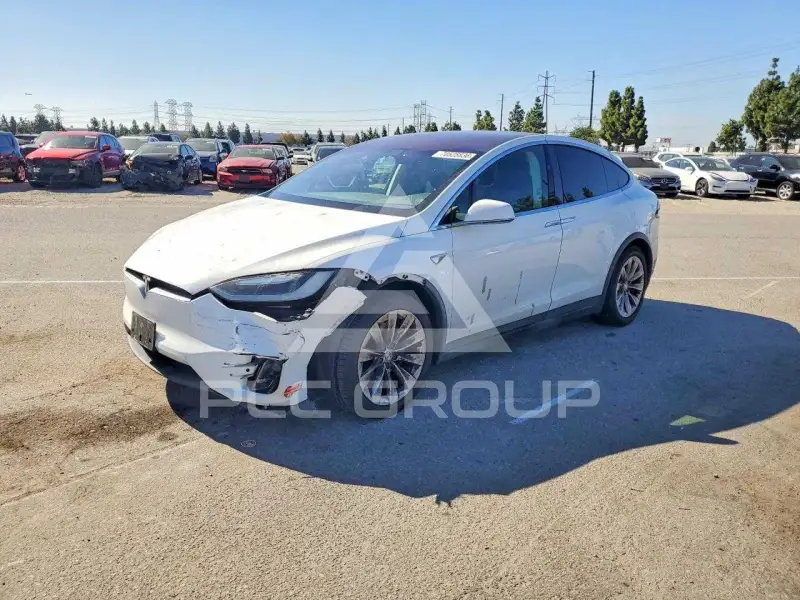 2016 Tesla Model X фото