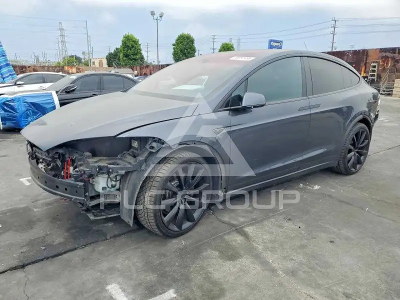 2016 Tesla Model X фото