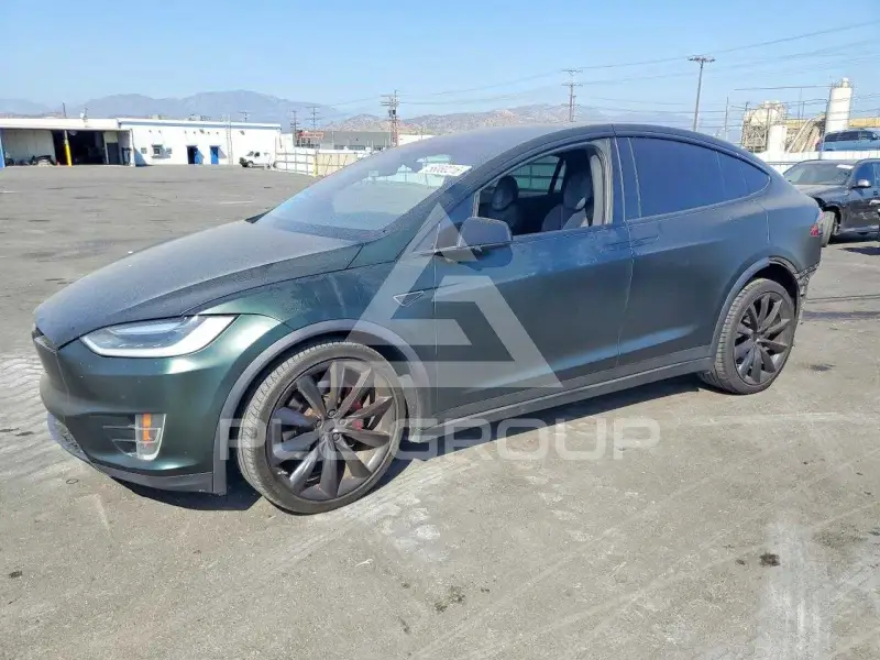 2016 Tesla Model X фото
