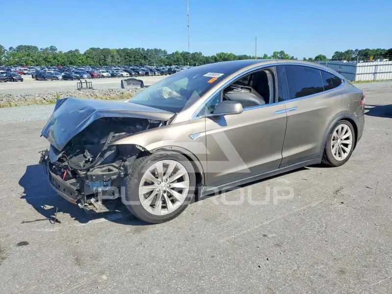 2016 Tesla Model X фото