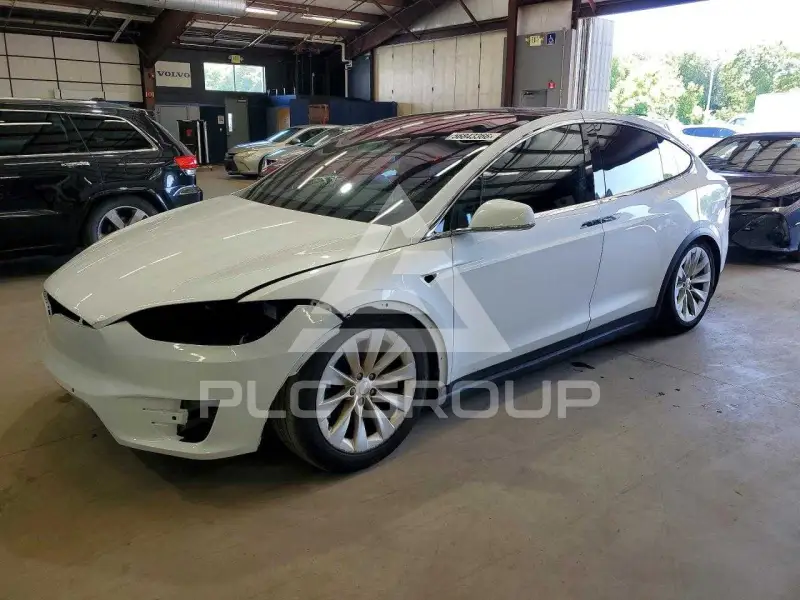 2016 Tesla Model X фото