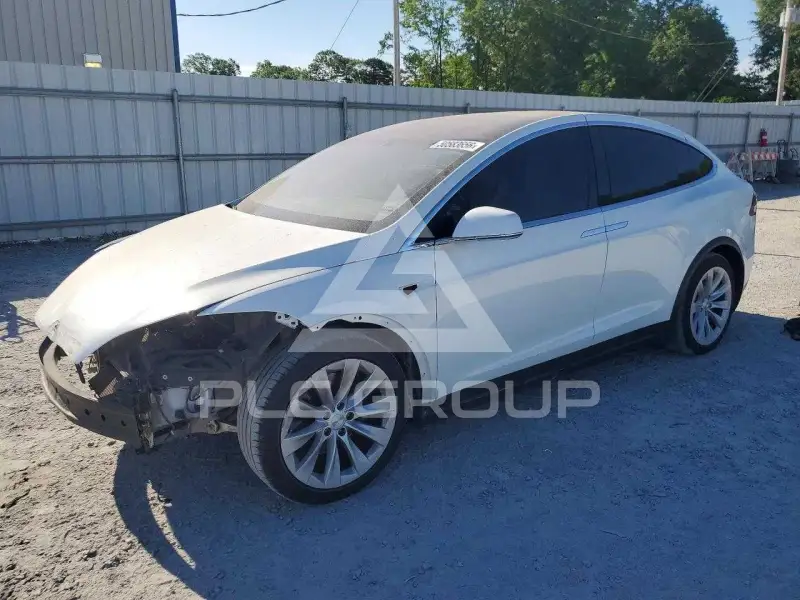 2016 Tesla Model X фото