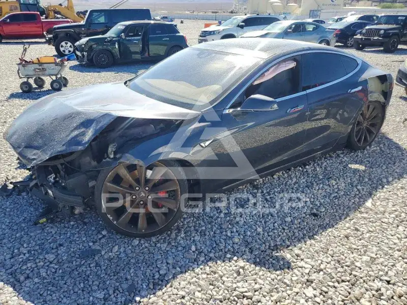 2016 Tesla Model S фото